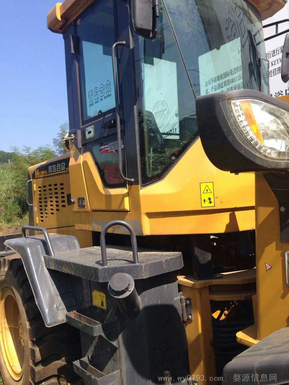 本人有一台936的铲车，今年4月份买的,现在底价42000左右出售