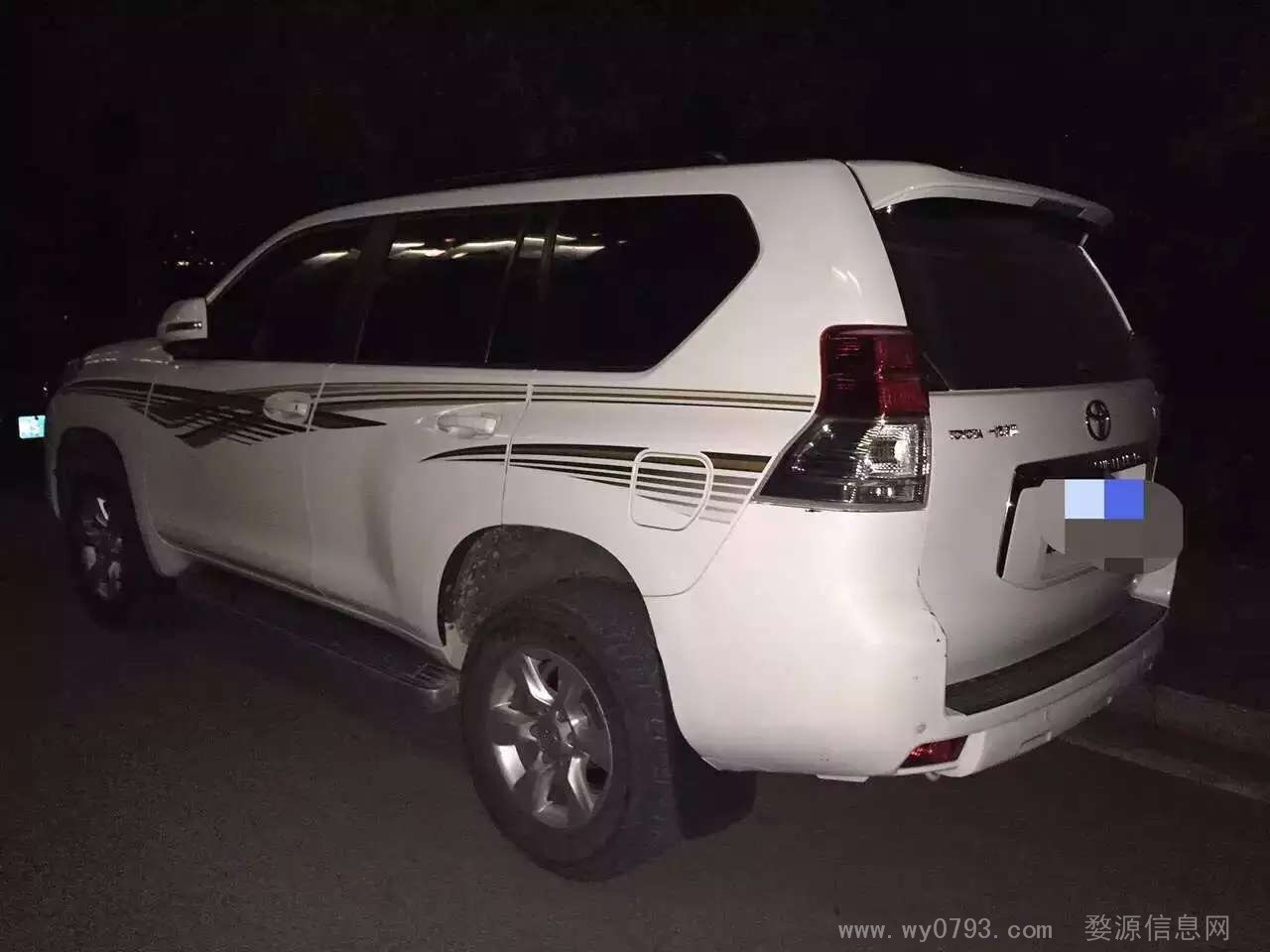 急售：丰田越野，13年11月出厂，配置自己看，不带底升，公里不多