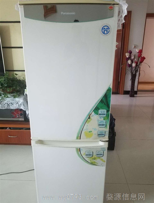 出售：二手冰箱一台，松下牌子，冰箱功能正常，售价600元
