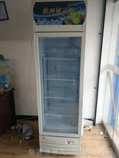 求购一台二手展示柜